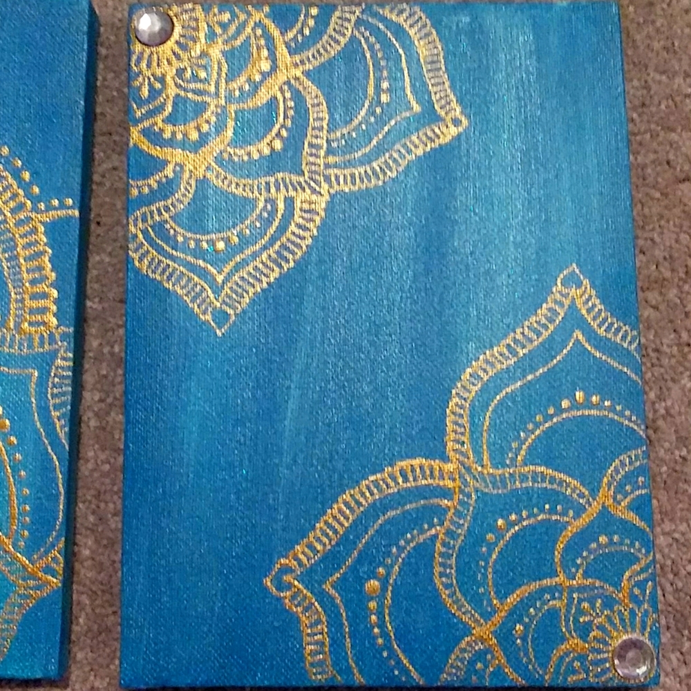 Henna canvas art